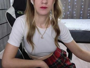 -Sexy_Hot_Angel- — Bongacams recorded stream screenshot (15 Dec 2025)