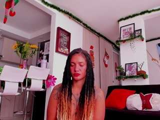 karlyee — Camsoda recorded stream screenshot (15 Dec 2025)