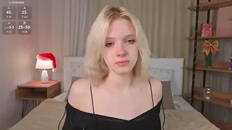 EdlaHewell — Stripchat recorded stream screenshot (16 Dec 2025)