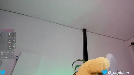 Queensophie_m — Stripchat recorded stream screenshot (16 Dec 2025)