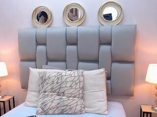 Aliah Manzur — Flirt4free recorded stream screenshot (16 Dec 2025)