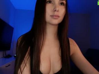 hollyextra — Chaturbate recorded stream image, 17.12.2025 20:00