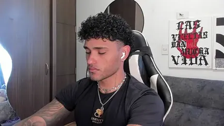 Alessandro_Vanni — Stripchat recorded stream screenshot (18 Dec 2025)