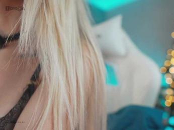 misstics_ — Bongacams recorded stream image, 19.12.2025 20:00