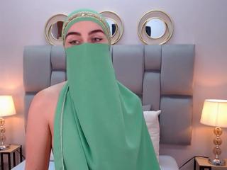 Aliah Manzur — Flirt4free recorded stream screenshot (27 Feb 2025)