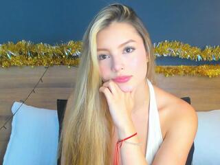 Zara Bliss — Flirt4free recorded stream screenshot (21 Dec 2025)