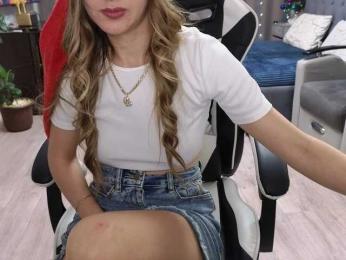 -Sexy_Hot_Angel- — Bongacams recorded stream screenshot (22 Dec 2025)