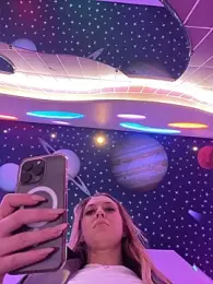 Sweet___Emily — Stripchat recorded stream image, 22.12.2025 12:00