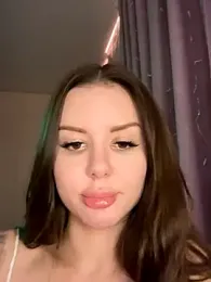 Alina_Vibe_Me — Stripchat recorded stream image, 22.12.2025 23:30