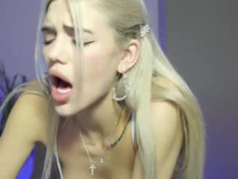 milabunny_ — Chaturbate recorded stream image, 23.12.2025 10:40
