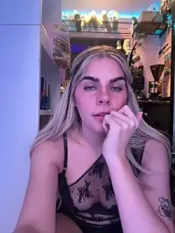 delicioussdixie — Stripchat recorded stream image, 23.12.2025 23:50