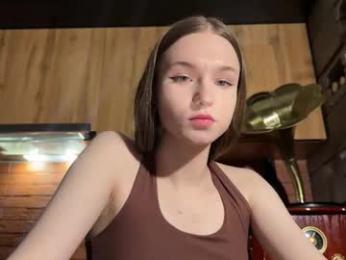 nloraaa — Chaturbate recorded stream screenshot (24 Dec 2025)