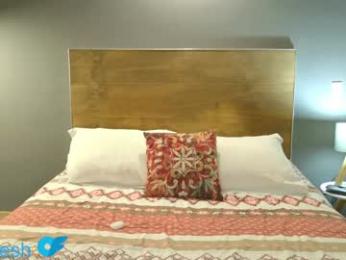 kellytesh — Chaturbate recorded stream screenshot (24 Dec 2025)