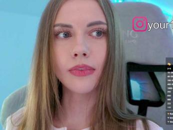 VikkiExtraCheese — Bongacams recorded stream image, 24.12.2025 23:40