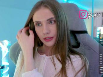 VikkiExtraCheese — Bongacams recorded stream image, 24.12.2025 23:40
