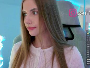 VikkiExtraCheese — Bongacams recorded stream image, 24.12.2025 23:40