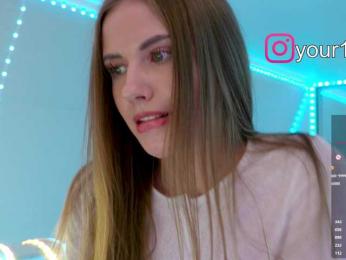 VikkiExtraCheese — Bongacams recorded stream image, 24.12.2025 23:40