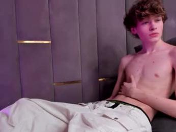 curlytwinkboy — Chaturbate recorded stream screenshot (25 Dec 2025)