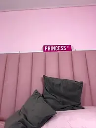 KellyOlsenbe — Stripchat recorded stream screenshot (27 Dec 2025)