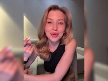 sweetpeach77 — Bongacams recorded stream image, 28.12.2025 10:50