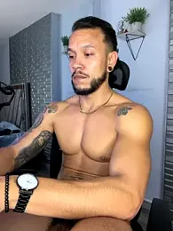 ARON_TAYLER01 — Stripchat recorded stream image, 28.12.2025 12:10