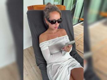 -CandyViki- — Bongacams recorded stream screenshot (29 Dec 2025)