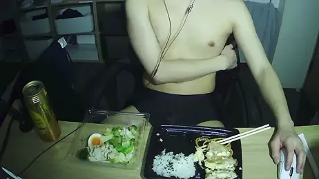 sdamvo2 — Stripchat recorded stream image, 29.12.2025 15:00