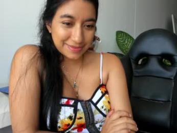 emillybrowm — Chaturbate recorded stream image, 29.12.2025 14:00