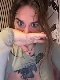 TattooGirlAlia — Stripchat recorded stream screenshot (31 Dec 2025)