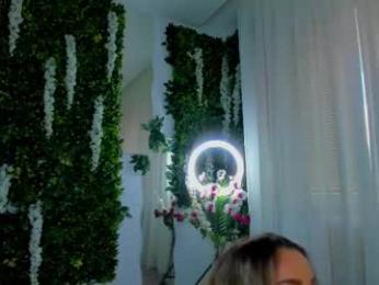 zinasquirts — Chaturbate recorded stream screenshot (01 Jan 2026)