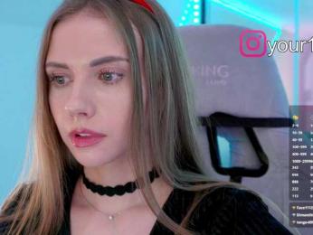 VikkiExtraCheese — Bongacams recorded stream image, 31.12.2025 21:00