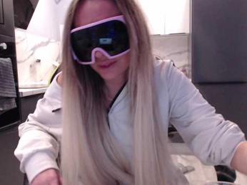 blondalina — Bongacams recorded stream image, 01.01.2026 13:00