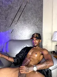 AaronCruz_ — Stripchat recorded stream image, 02.01.2026 20:00