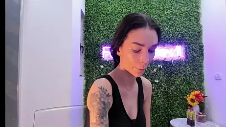 realhotfallingdevil — Stripchat recorded stream screenshot (04 Jan 2026)