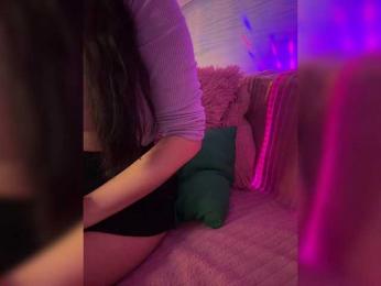 Sugarbaby33 — Bongacams recorded stream screenshot (28 Feb 2025)