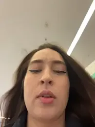 Holly_Play — Stripchat recorded stream image, 04.01.2026 12:00