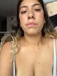 Enyeld_ruru — Stripchat recorded stream image, 04.01.2026 20:40