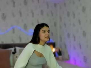 emyliesander — Camsoda recorded stream image, 05.01.2026 19:00