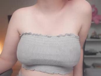 krystalsyxx — Chaturbate recorded stream image, 06.01.2026 17:50