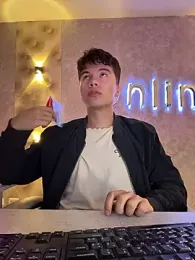 Logan_smith1 — Stripchat recorded stream image, 08.01.2026 06:00