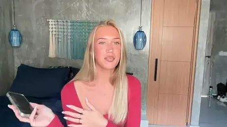livsslife — Stripchat recorded stream image, 08.01.2026 05:40