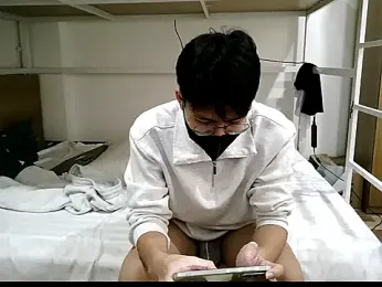 Gwencloudy — Stripchat recorded stream screenshot (08 Jan 2026)