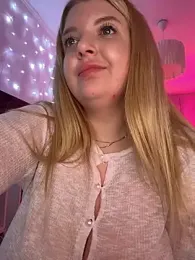 OdriOlsens — Stripchat recorded stream screenshot (08 Jan 2026)