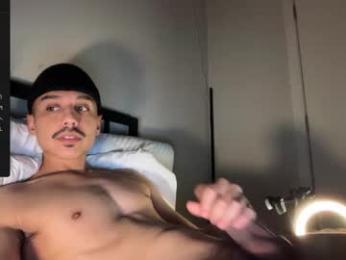 xmomentumx — Chaturbate recorded stream image, 09.01.2026 04:40