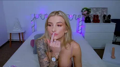 Lia_Benini — Stripchat recorded stream image, 09.01.2026 09:20