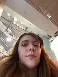 MariiD — Stripchat recorded stream image, 10.01.2026 07:10