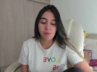 alexyferrer — Camsoda recorded stream image, 10.01.2026 16:00