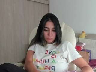 alexyferrer — Camsoda recorded stream image, 10.01.2026 16:00