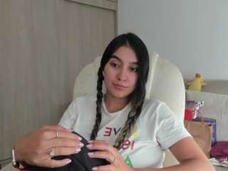 alexyferrer — Camsoda recorded stream image, 10.01.2026 16:00
