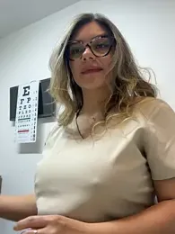 alicee16 — Stripchat recorded stream image, 10.01.2026 22:20